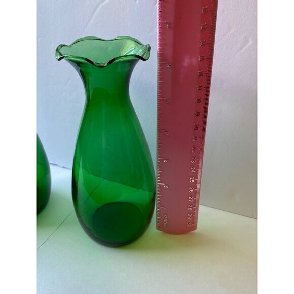 Set Of 2 Anchor Hocking Green Glass Vases With Wavy Rims - Picture 10 of 11